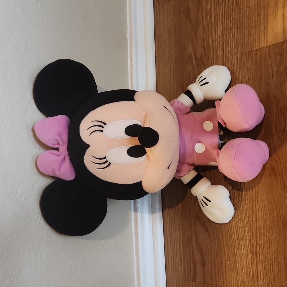 Pink Minnie Mouse stuffed animal